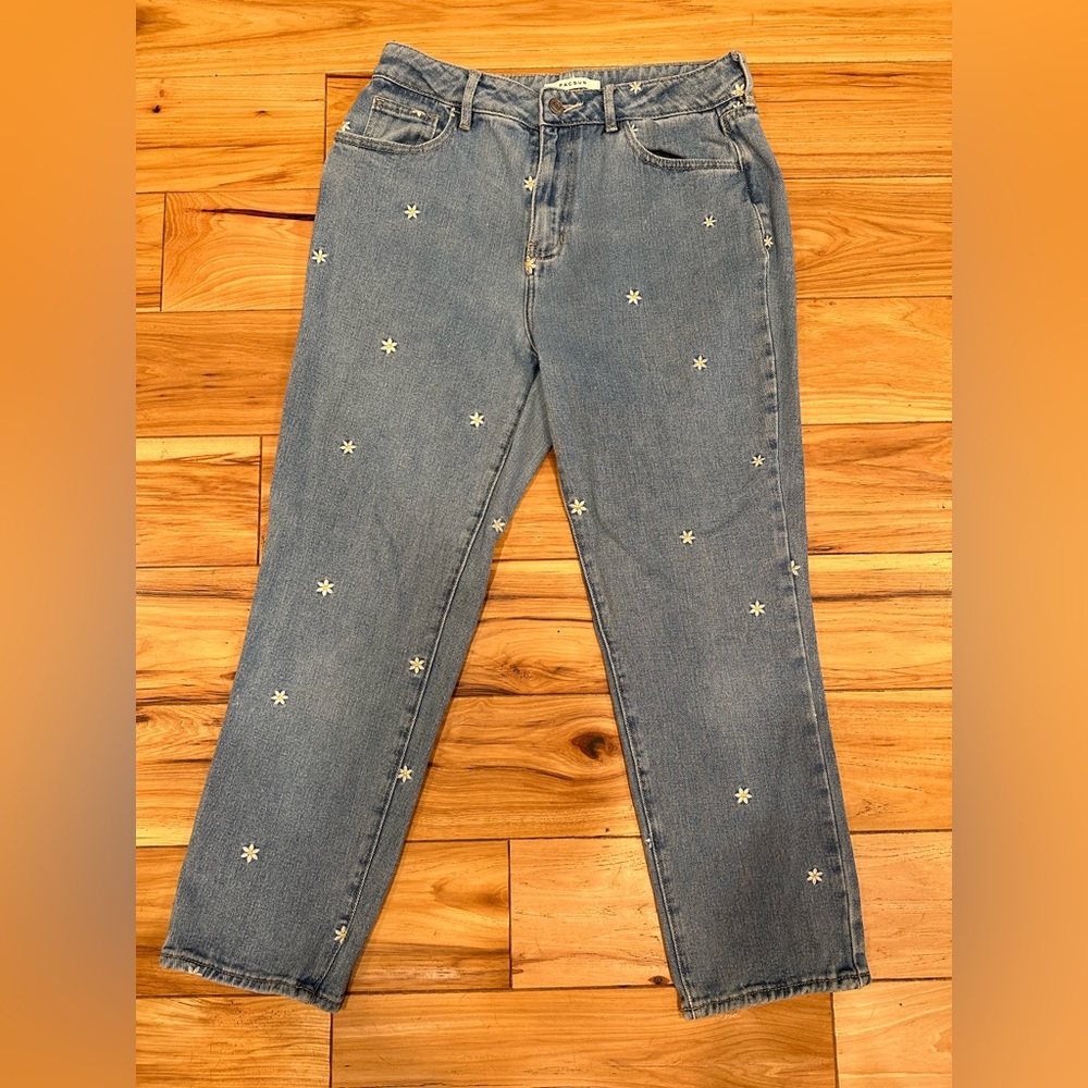 Pac-sun Jeans with Embroidered Daisies!